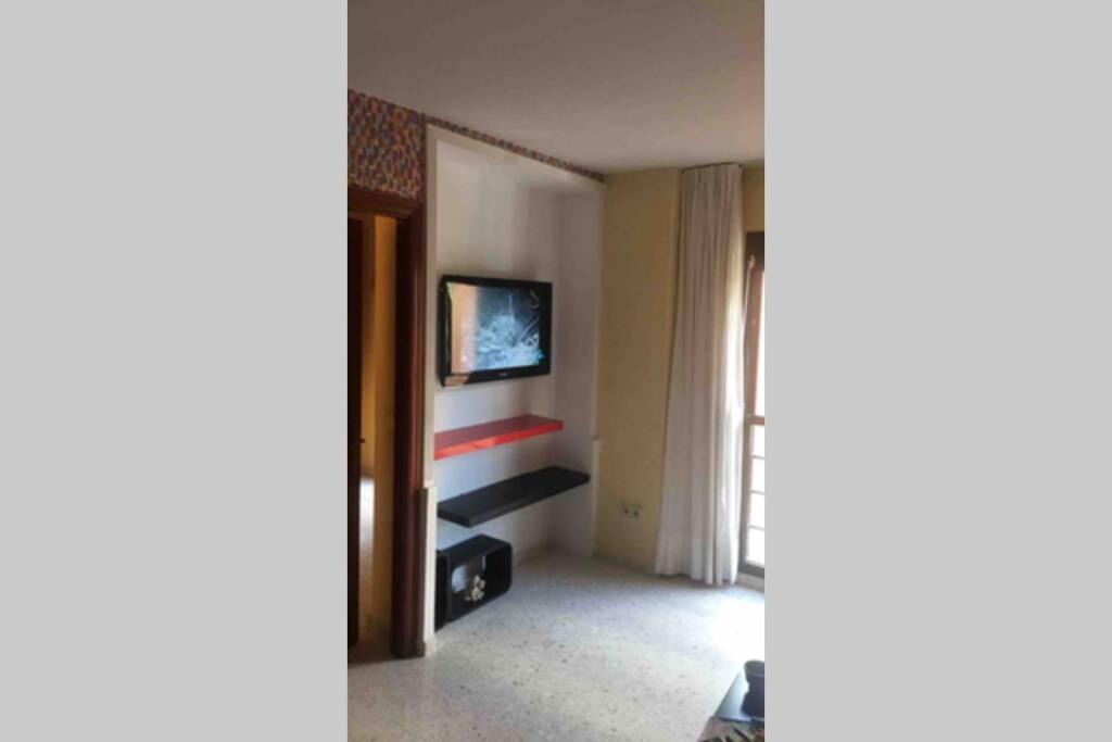Confortable-Tranquilo Apartamento Junto Al Centro Malaga Luaran gambar